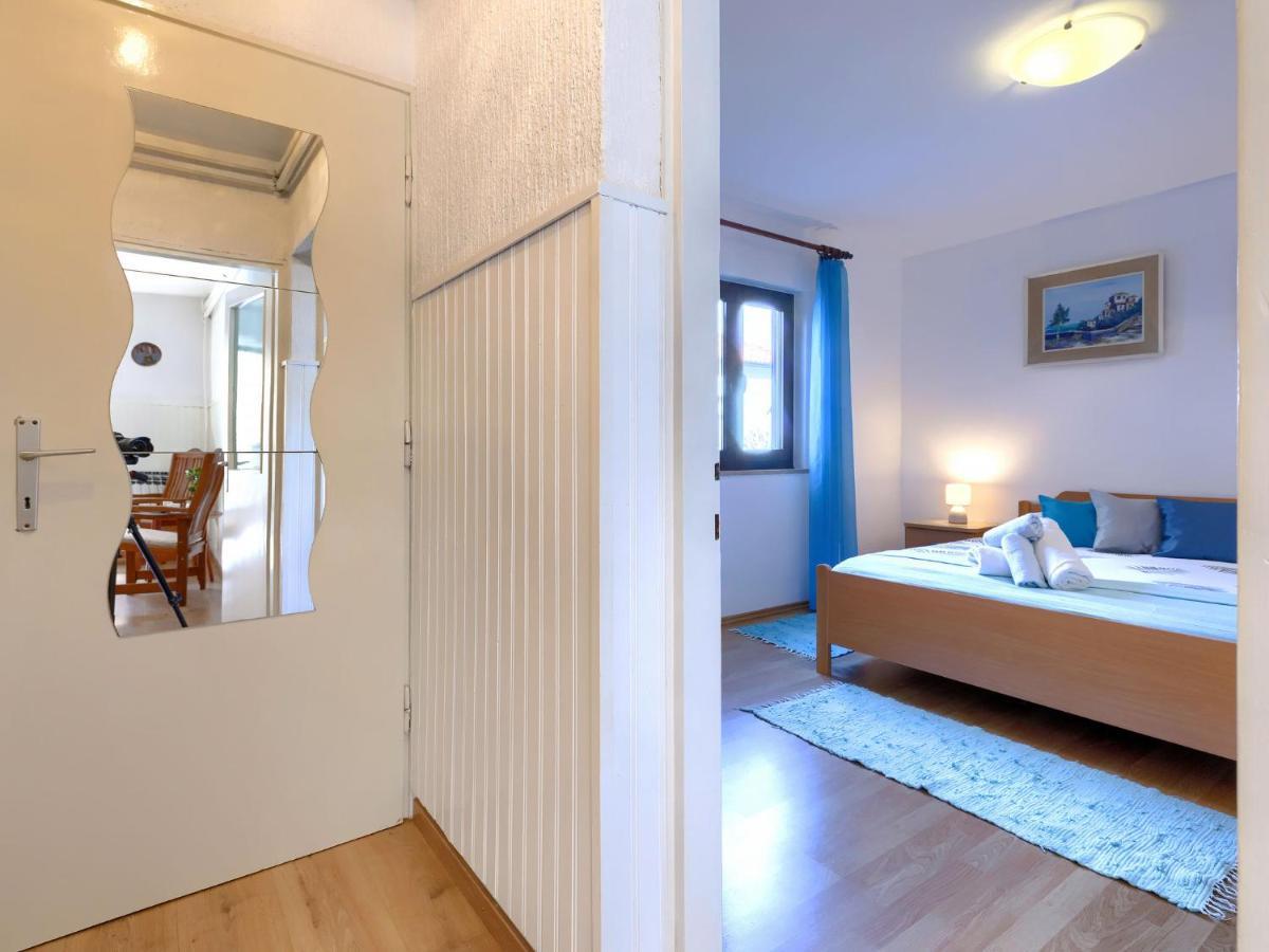 Apartment Zrinka-2 By Interhome โปเรช ภายนอก รูปภาพ